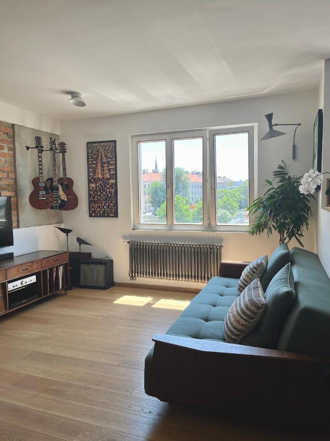 Apartment With A Musical Soul - Leopoldstadt Vienna Luaran gambar